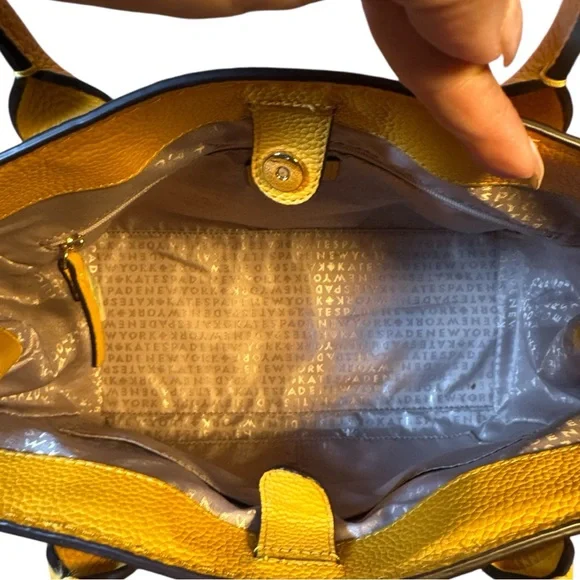 Kate Spade Hughes Street Celinda Satchel EUC - Picture 11 of 15